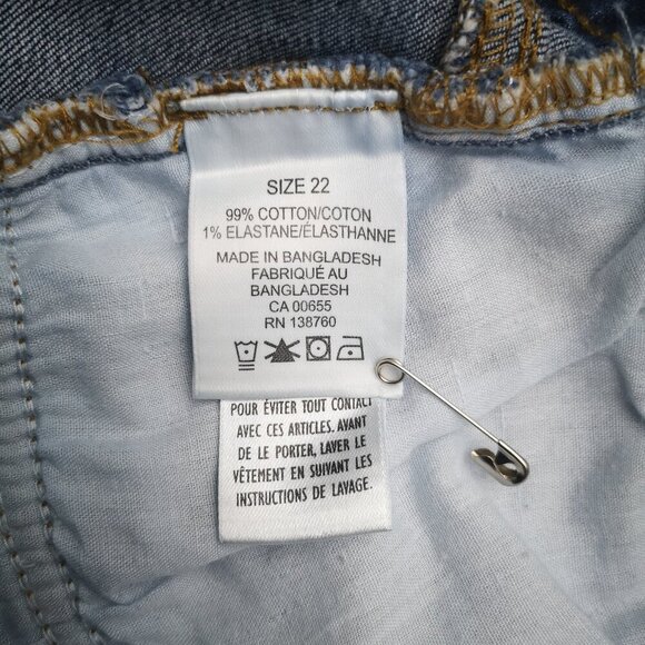 DC Jeans Curvy Ladies Size 22 Medium Wash Jean Shorts - Picture 4 of 11